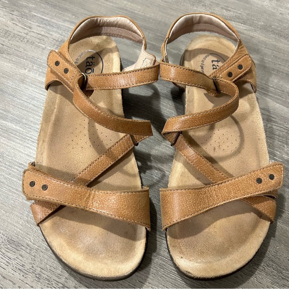 Taos Footwear Brown Sandals